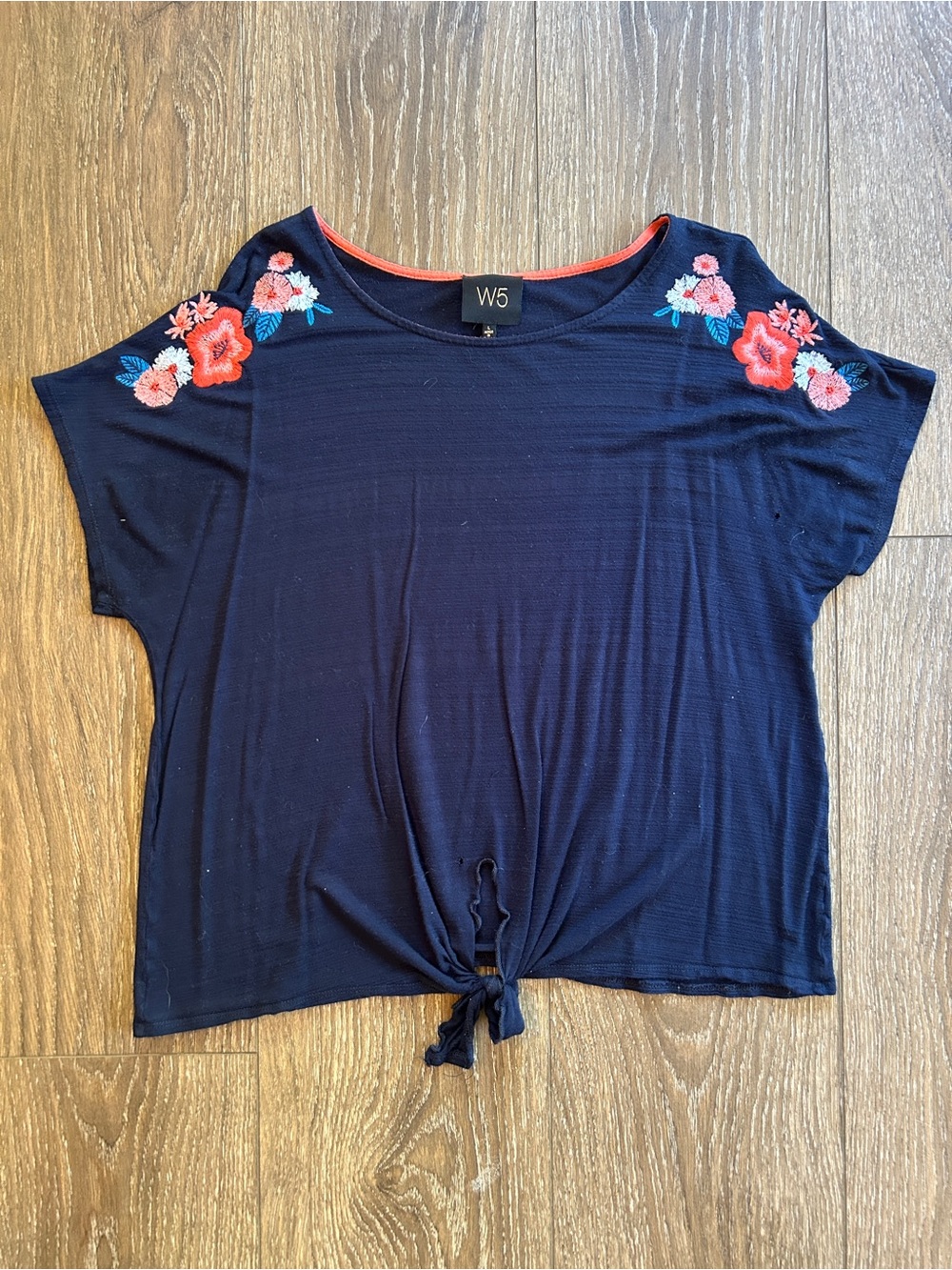 W5 Navy Tie-Hem Top with Coral Floral Embroidery